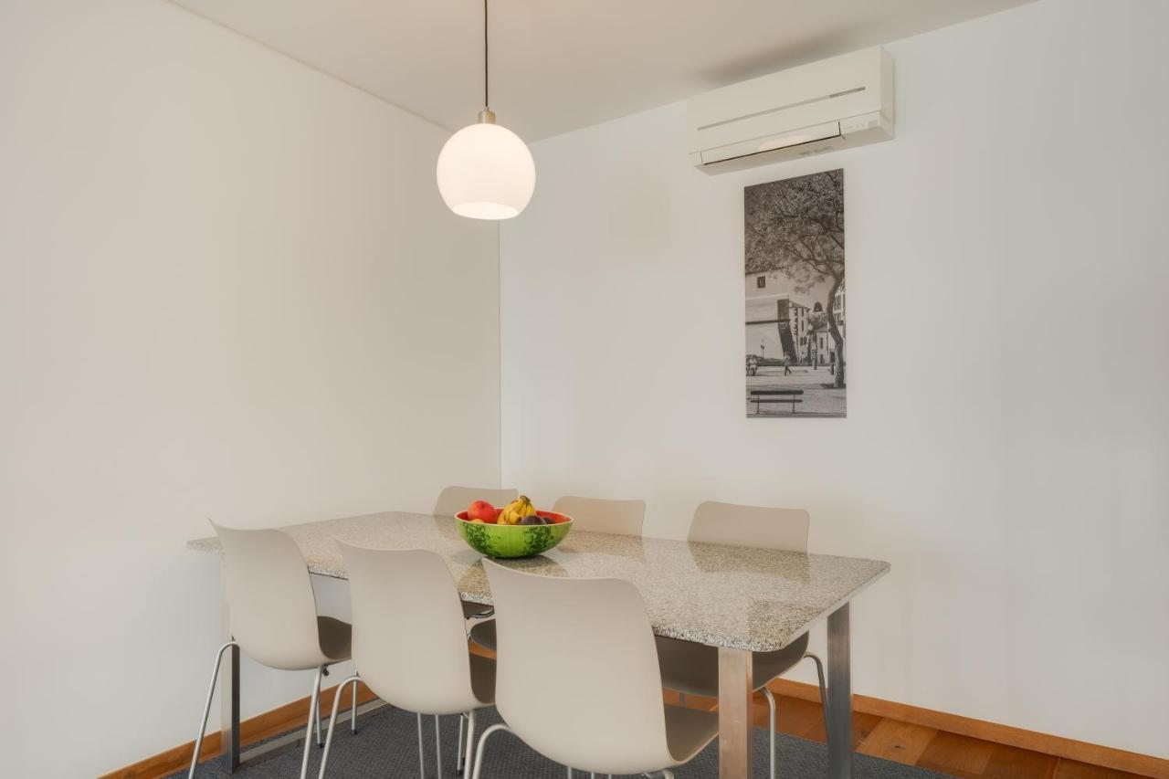 Casa Da Praca Apartments - By Casas Na Ilha 푼샬 외부 사진